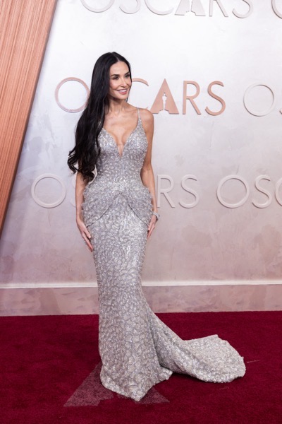 Demi full gown Oscars.JPG Demi full gown Oscars